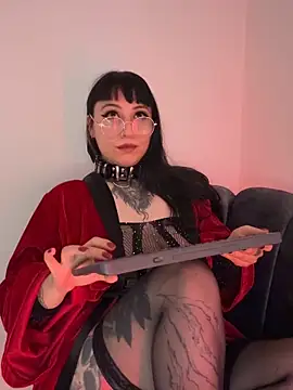 Chat +18 de Ravenna666_ ao vivo