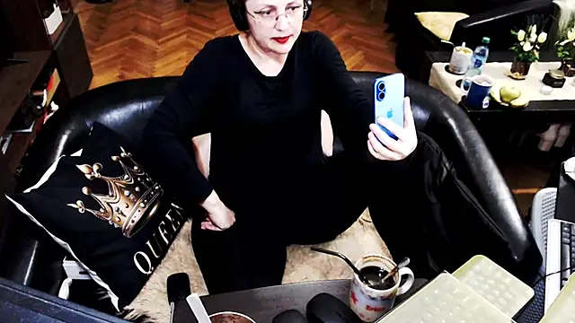 XXX chat uživo modela Imperatriza