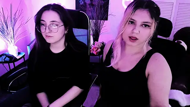 Онлайн чат XXX DiaAngell