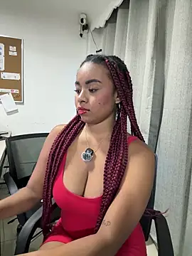 Pokazy przed kamerką – Kloe_rousse01