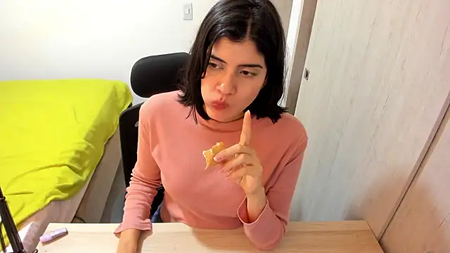 misstoya Chat XXX in diretta