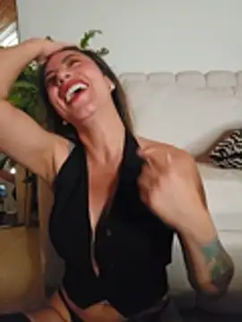 Онлайн чат XXX Karen_San_Miguel