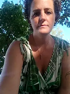 emiliemilf live XXX chat