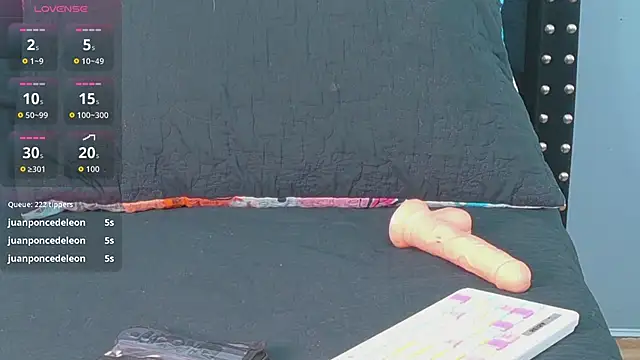 دردشة EbonyCoWorker الجنسية المباشرة