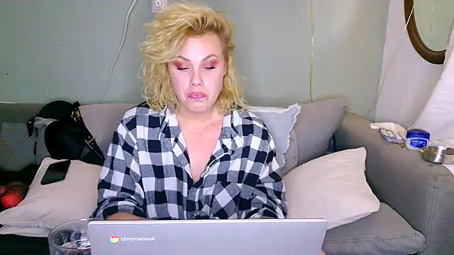 sweetsinzz – Naživo XXX chat