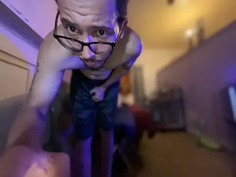 ThrowedWorldWide's Live XXX Chat