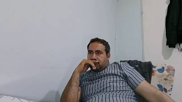 XXX chat uživo modela mio_jaks