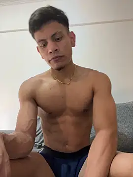 bbchocolate27: διαδικτυακό σόου στην κάμερα