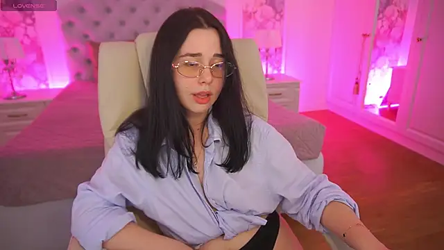 TorrySrar's Live XXX Chat