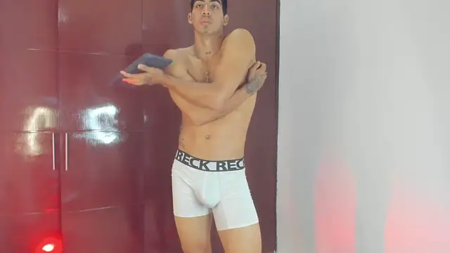 Milo_LatinBoy Webcam-Show