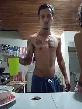 Max_and_anny Show in webcam