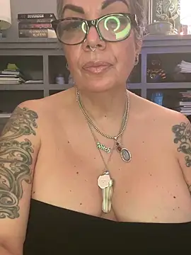 dieseldame1313's Webcam Show