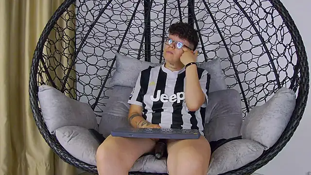 alex_noa's Live XXX Chat