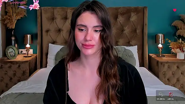 CalyMoon's Live XXX Chat