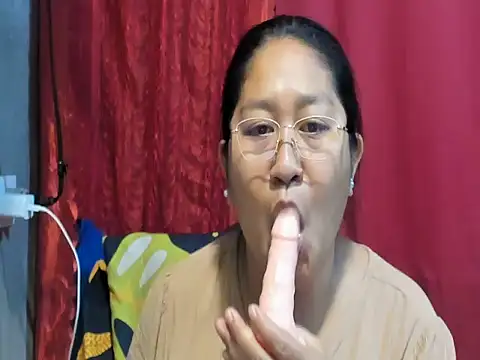 PINAYSUNSHINE38 Show in webcam