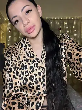 Layana_Ro's Live XXX Chat