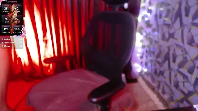 Chat +18 de heyy_kiran ao vivo