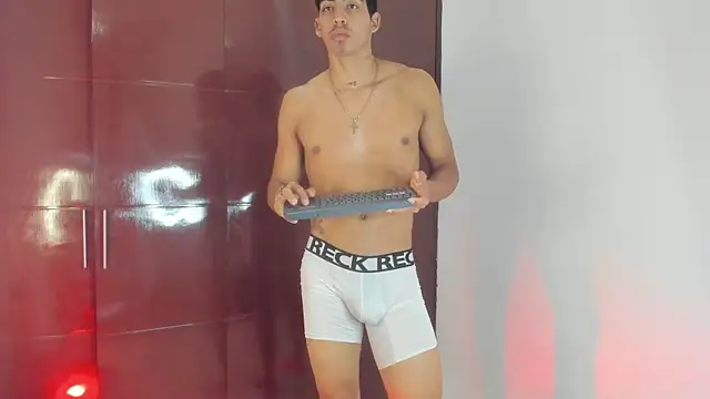 Chat XXX ao vivo de Milo_LatinBoy