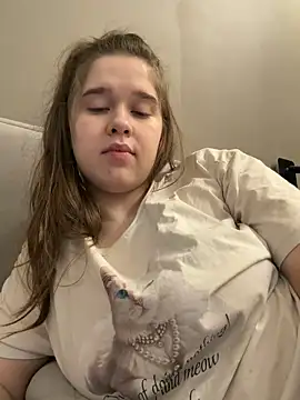 HornyGirlH ওয়েবক্যাম শো