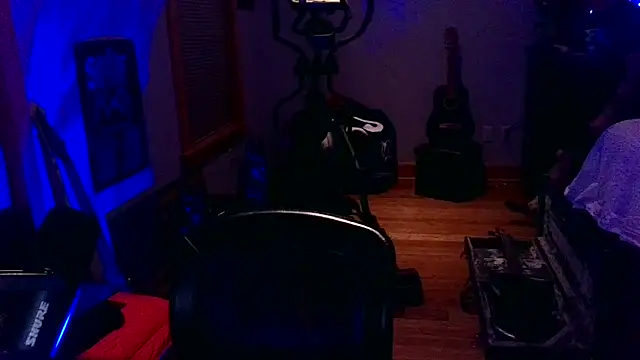 Pokazy przed kamerką – LEVIATHANX666