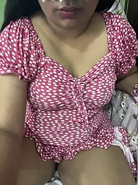 Chat +18 de Hottest_Tamil ao vivo