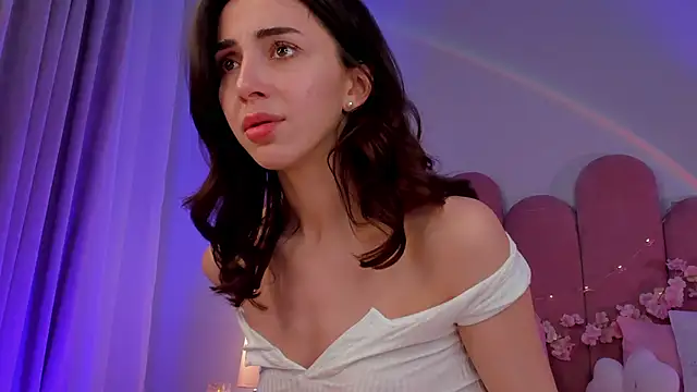 ElsaYoung Show Webcam