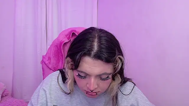 Sachi_Meow লাইভ XXX চ্যাট