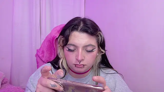 Chat XXX ao vivo de Sachi_Meow