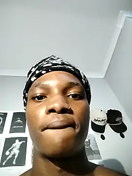 Show modela Lue3333 na web-kameri