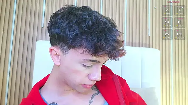 Tomy_RoxのライブXXXチャット