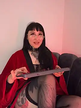 Ravenna666_: онлайн-секс-чат