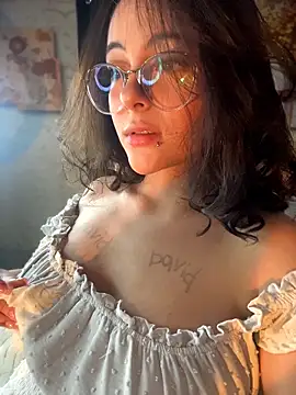 Chat XXX Live TeaseDollXXX