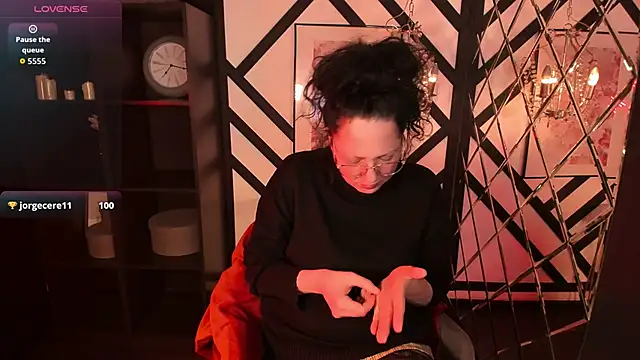 Anita_Muse Adlı Modelin Canlı XXX Sohbeti