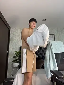 Lander_Cruz: онлайн-секс-чат