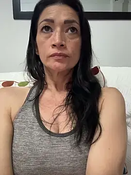 Yulia_sx Adlı Modelin Canlı XXX Sohbeti