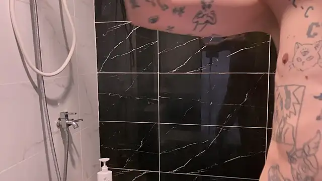 anahori__simon Adlı Modelin Canlı XXX Sohbeti