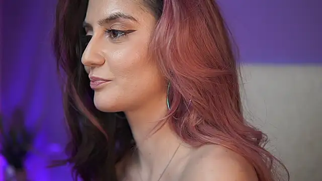 SabrinaHope Adlı Modelin Canlı XXX Sohbeti