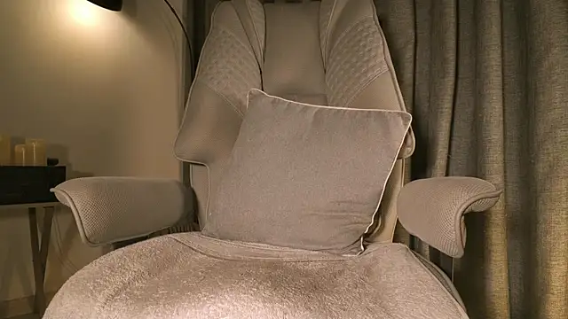 عرض كام lianewhite