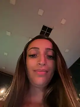 BelleLouiseVp Adlı Modelin Canlı XXX Sohbeti