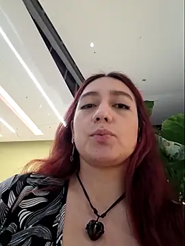 Ayleeen25's Webcam Show