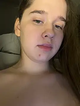 HornyGirlH – webcam-show