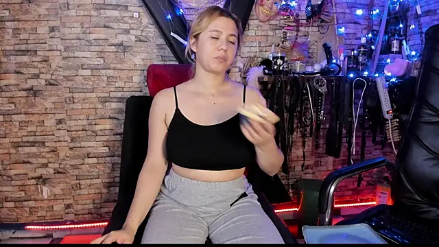 Liltildeman_moonのライブXXXチャット