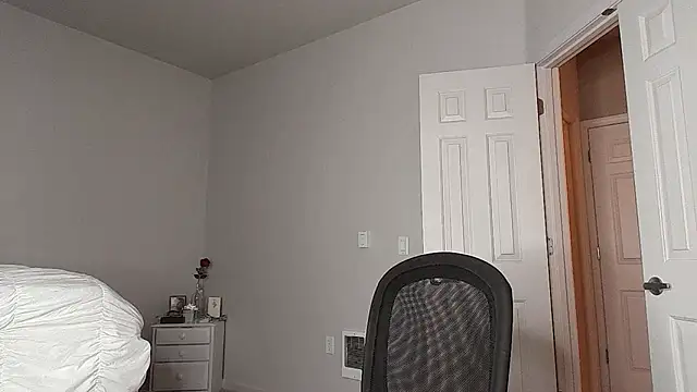 Ninavale's Webcam Show