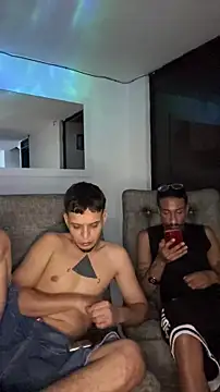 ArturoDelgado1's Live XXX Chat