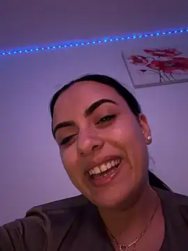 Marisa_ass Chat XXX live