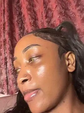 Ruthlessvee Chat XXX live