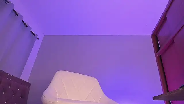 Lucy_shen_のウェブカメラショー