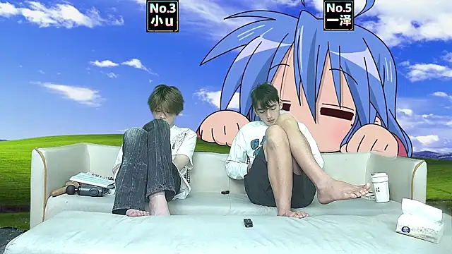 xiaohuangren01 Webcam Show