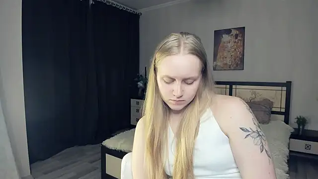 VestaBowmer's Live XXX Chat