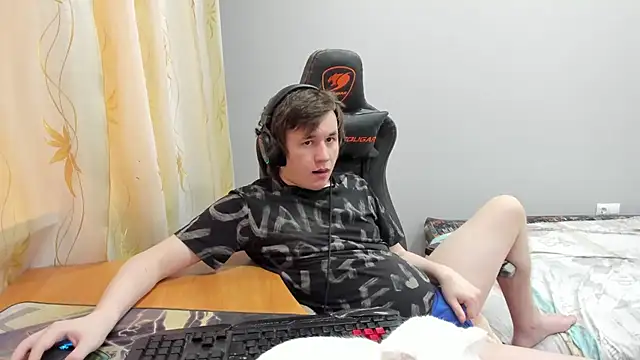 iliaskrislove: απευθείας συνομιλία ΧΧΧ